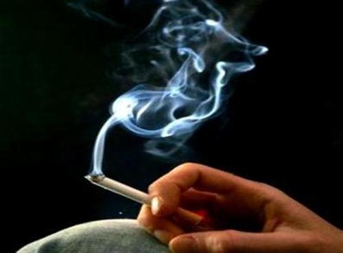 Khói thuốc lá gây ung thư ra sao?